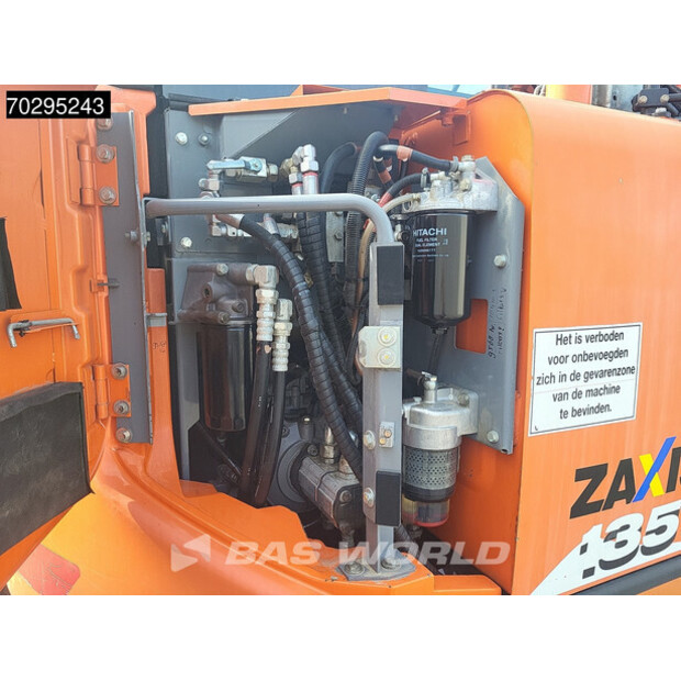 2017 Hitachi ZX135US-6-42356918