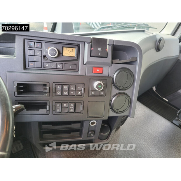 2017 Renault T440-42357256