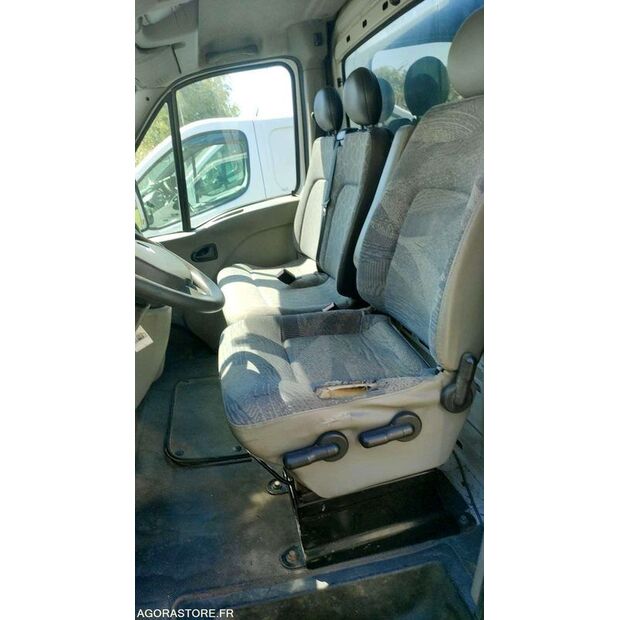 2010 Renault Master-42369689