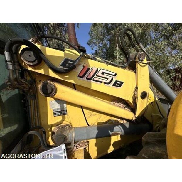 2008 New Holland B115B-42370727