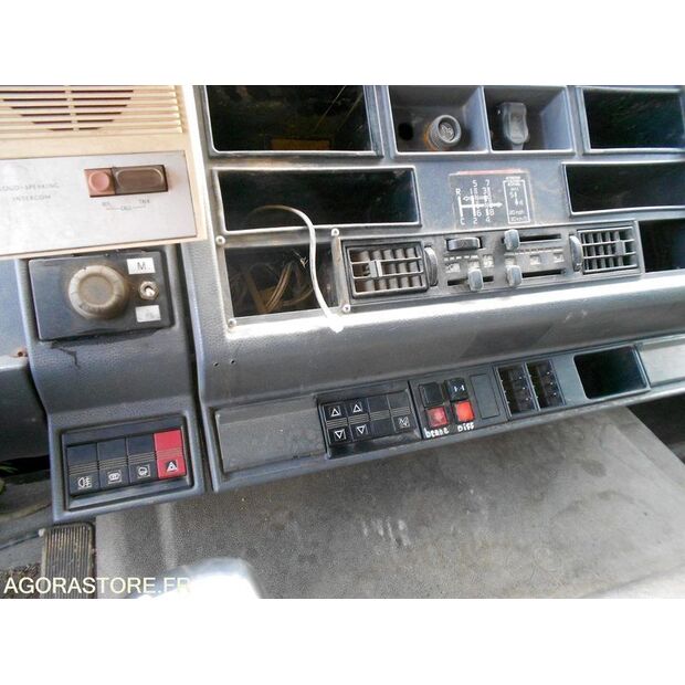 1993 Renault G270-42370823