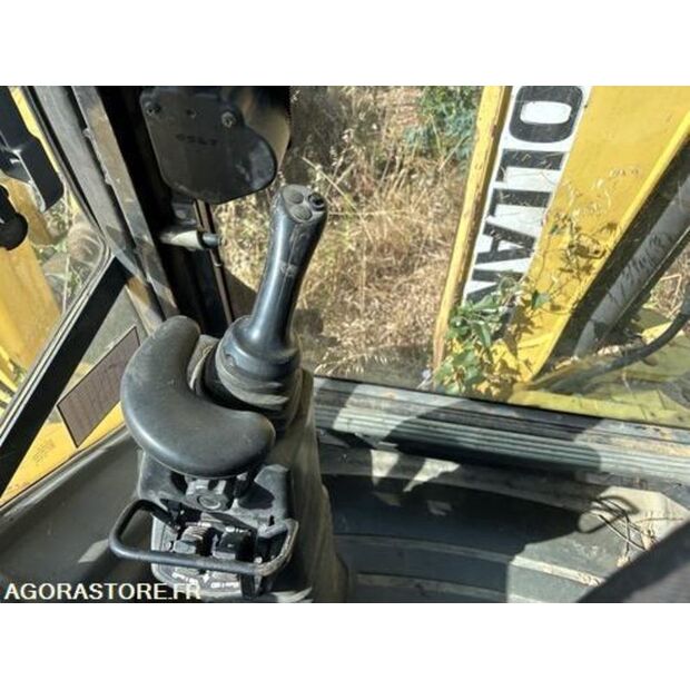 New Holland N8GH-42371113