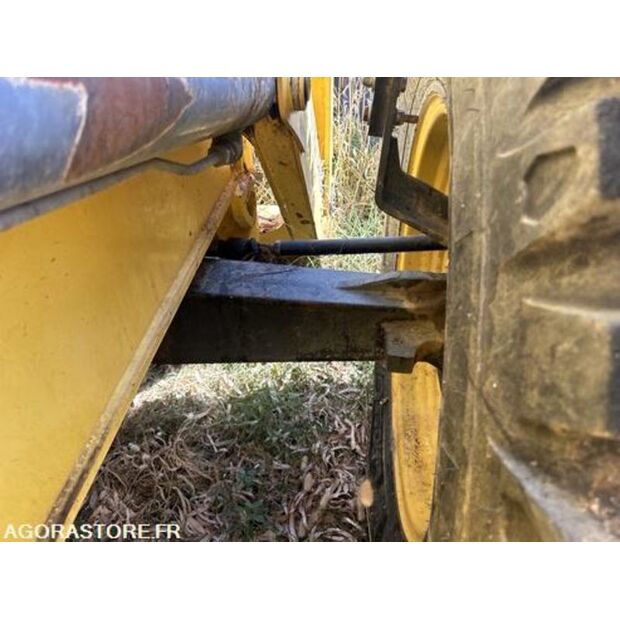 New Holland N8GH-42371128