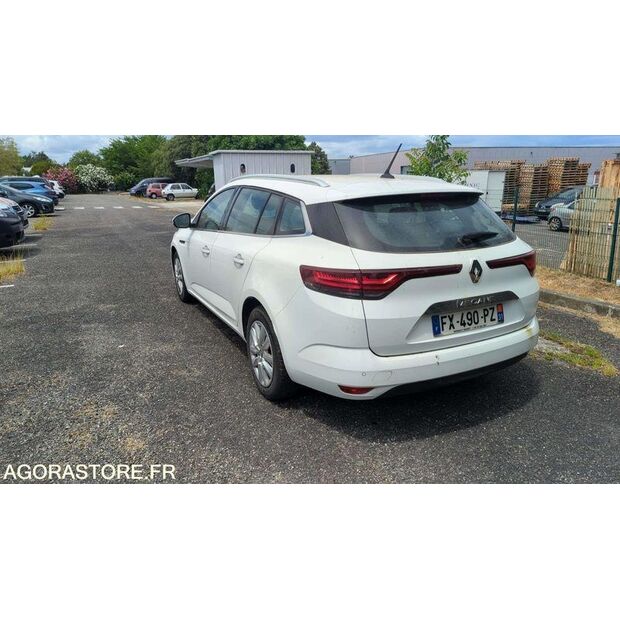 2021 رينو Megane-42372257