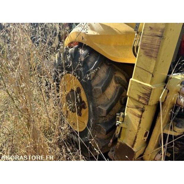 New Holland B115B-42372282