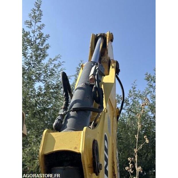 New Holland B115B-42372285