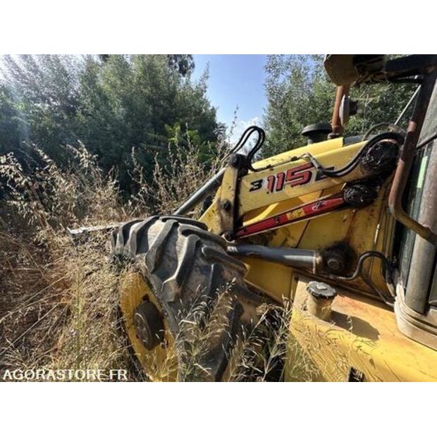 New Holland B115B-42372288