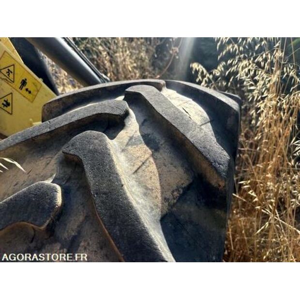 New Holland B115B-42372313
