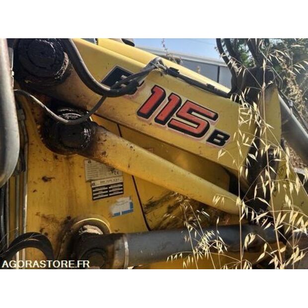 New Holland B115B-42372314