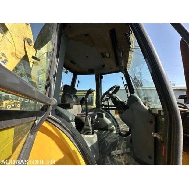 New Holland B115B-42372316