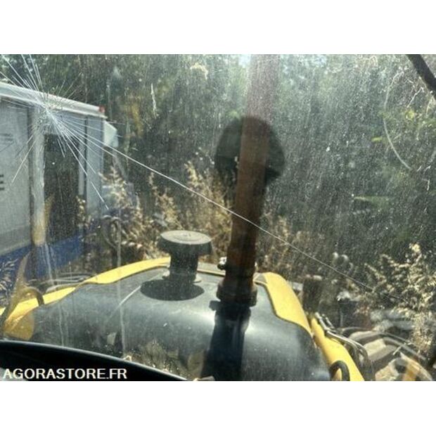 New Holland B115B-42372324