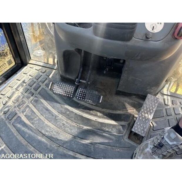 New Holland B115B-42372333