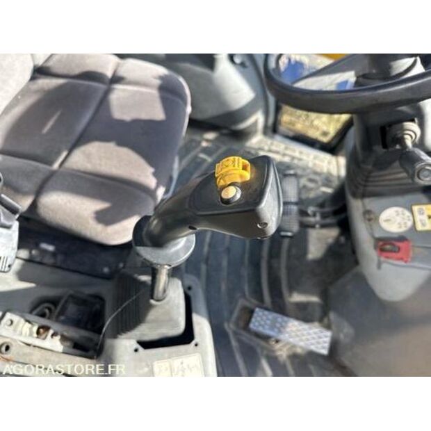 New Holland B115B-42372335
