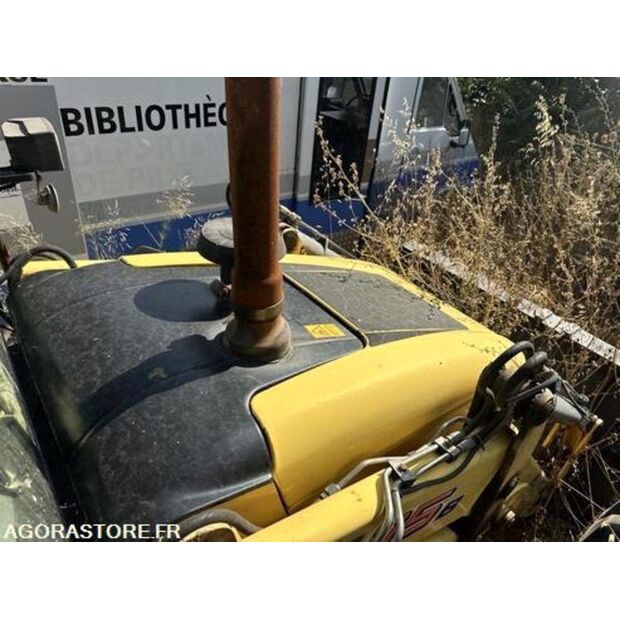 New Holland B115B-42372337
