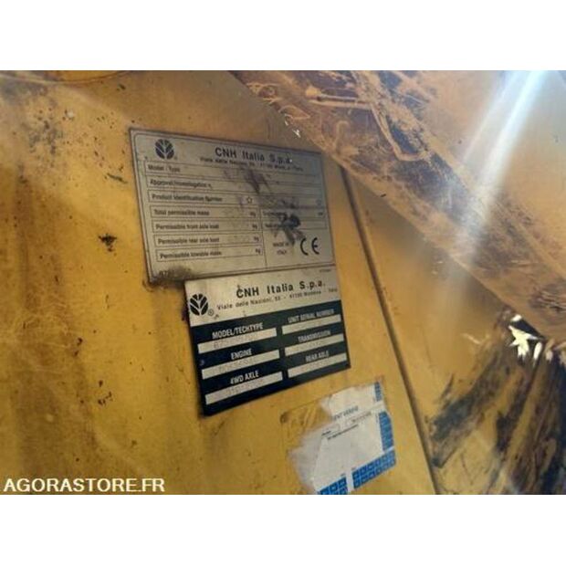 New Holland B115B-42372339