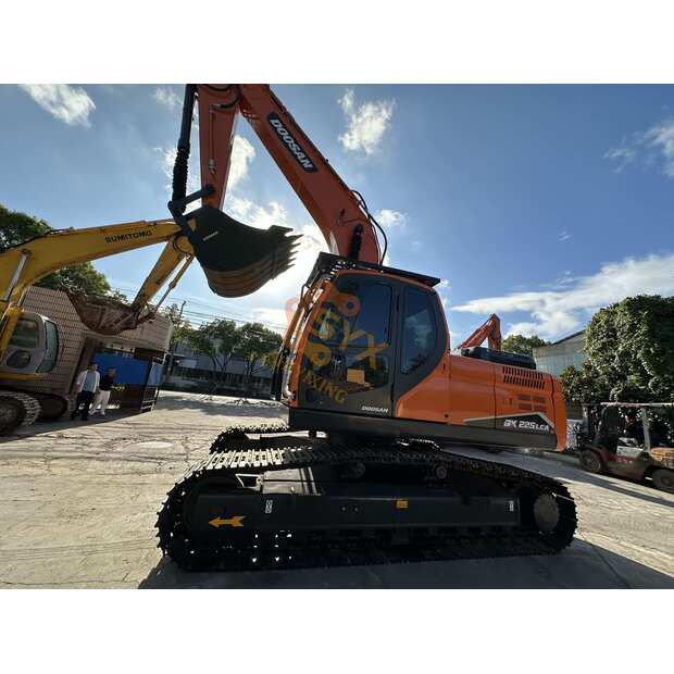 2024 Doosan DX225-42372534