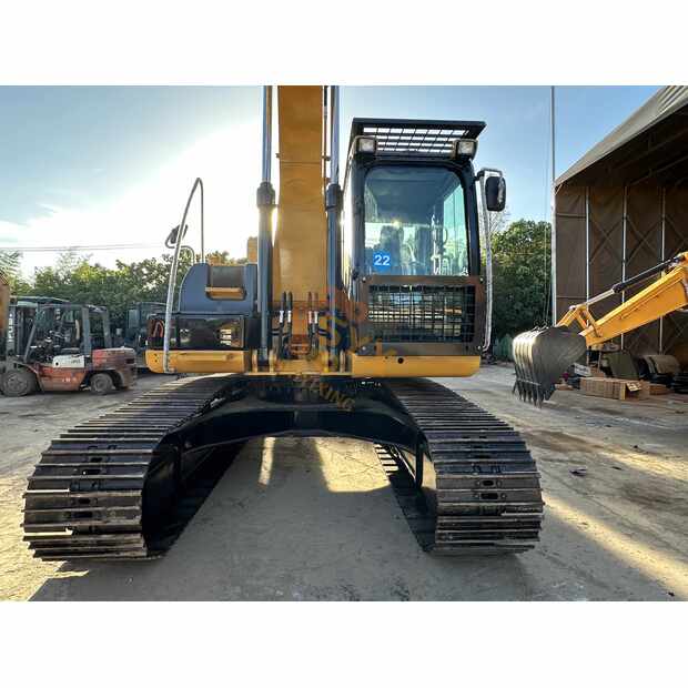2024 Caterpillar 320D-42372804