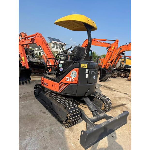 2023 Hitachi ZX30-42372848