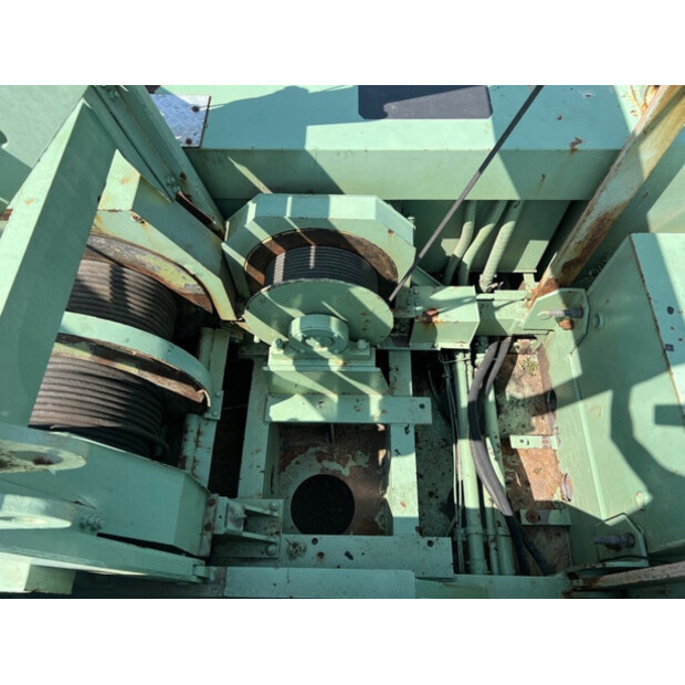 1979 Hitachi KH150-2-42372924