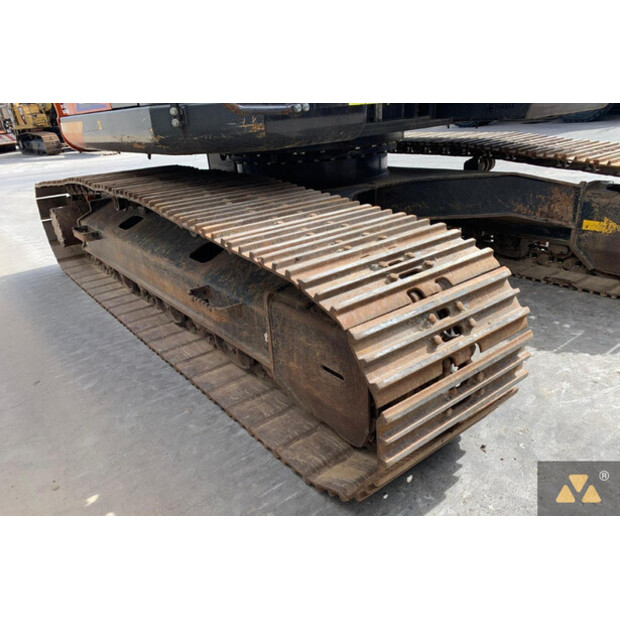 2021 Hitachi ZX225USLC-6-42373792