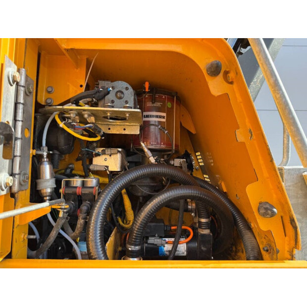2016 Liebherr R956 HD-42373910