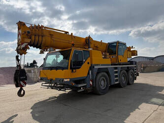 Image de GRUES TOUT TERRAIN 2002 Liebherr LTM1055/1