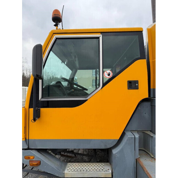 2002 Liebherr LTM1055/1-42374080