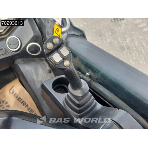 2019 JCB 270T-42374549
