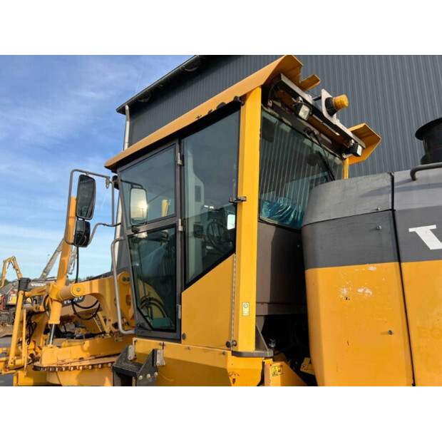 2014 Volvo G930B-42375480