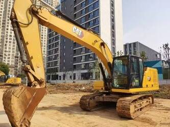 صورة ل حفارات مجنزرة 2021 كاتربيلر 320GC