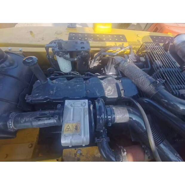2020 Komatsu PC200-8-42376124