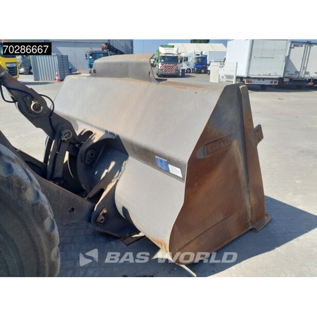 2015 Volvo L120H-42377026