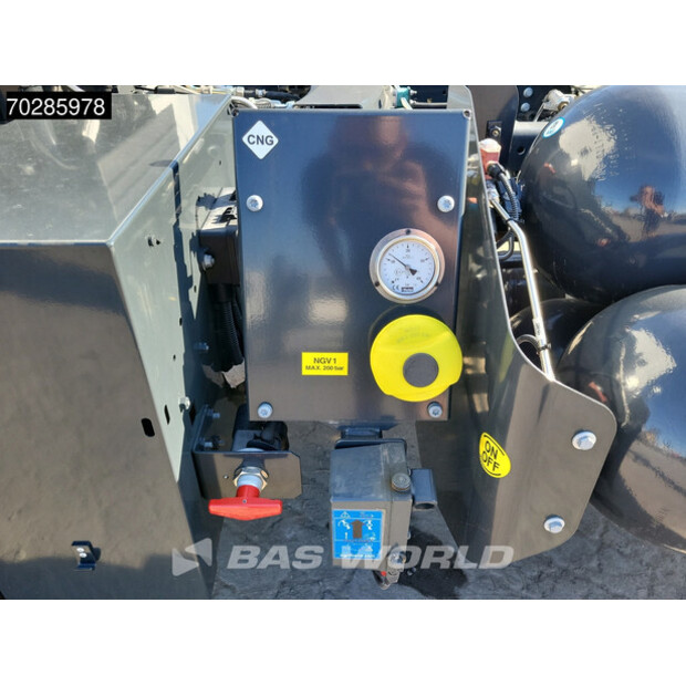2025 Iveco 120-210L-42377076