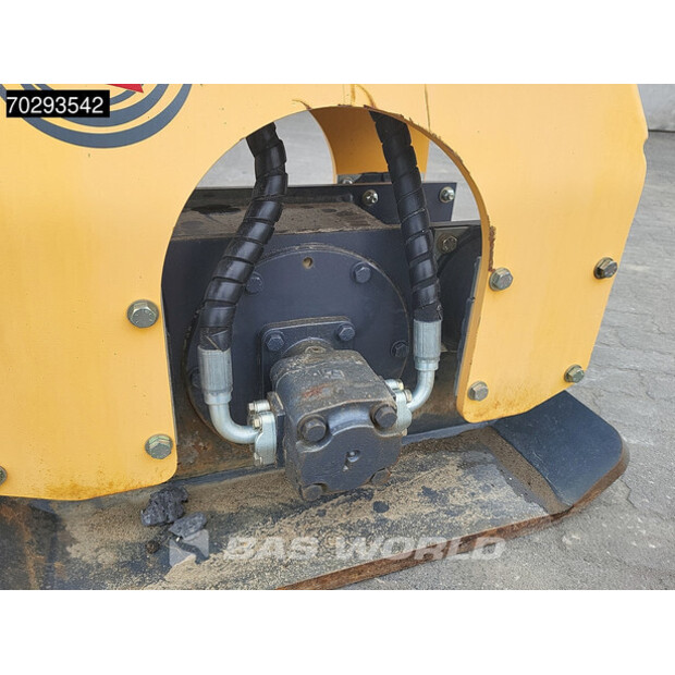 2021 Komatsu WB93 R-8 WB93R-8-42377641