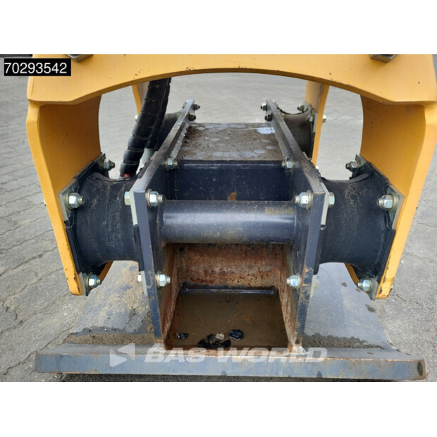 2021 Komatsu WB93 R-8 WB93R-8-42377642
