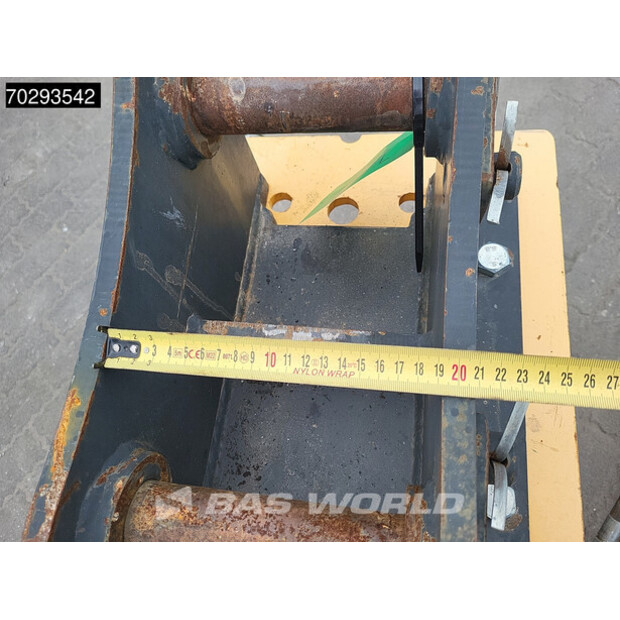 2021 Komatsu WB93 R-8 WB93R-8-42377644