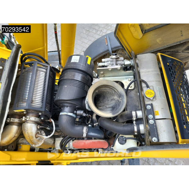 2021 Komatsu WB93 R-8 WB93R-8-42377651