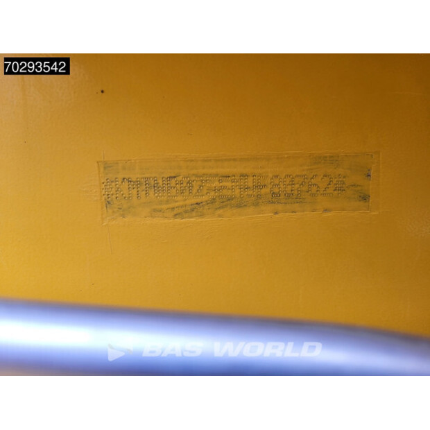 2021 Komatsu WB93 R-8 WB93R-8-42377677