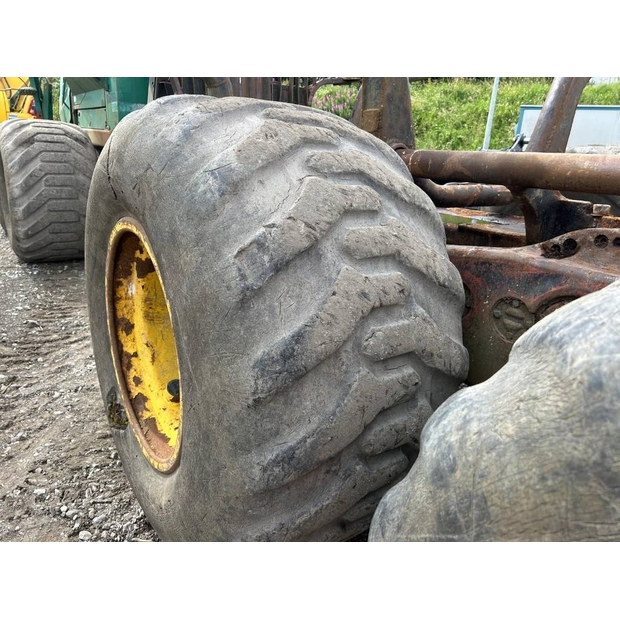 2001 Timberjack C-42382148