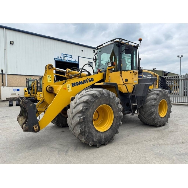 2008 Komatsu WA320-5-42382376