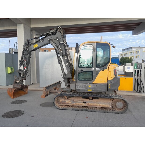 2015 Volvo ECR88D-42384929