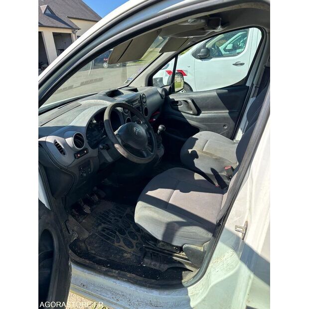 2015 Citroen BERLINGO-42390787