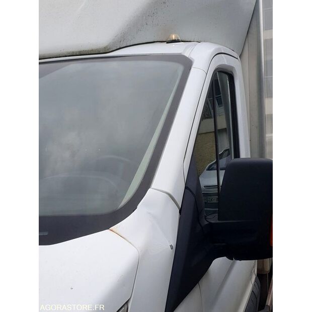 2017 Ford TRANSIT-42391124