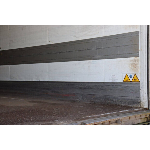 Schmitz Cargobull SKO 24-42392469
