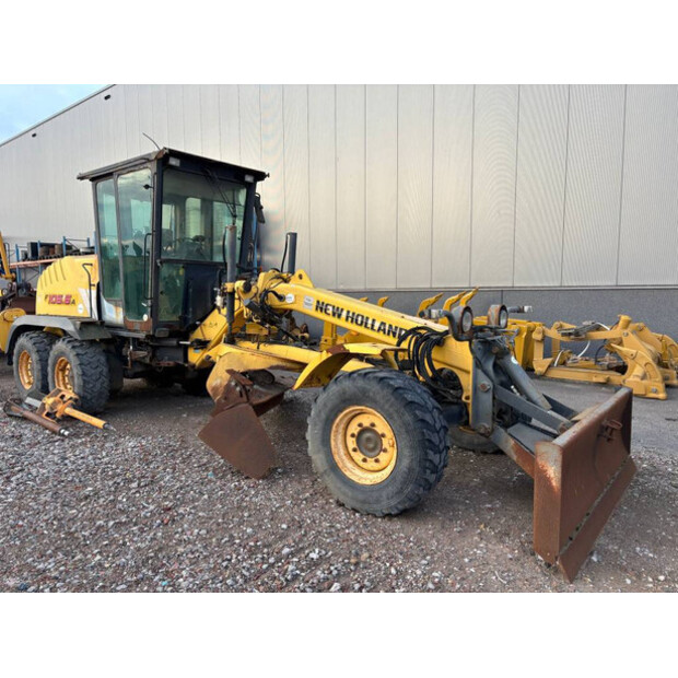 2008 نيو هولاند F106.6A-42392832