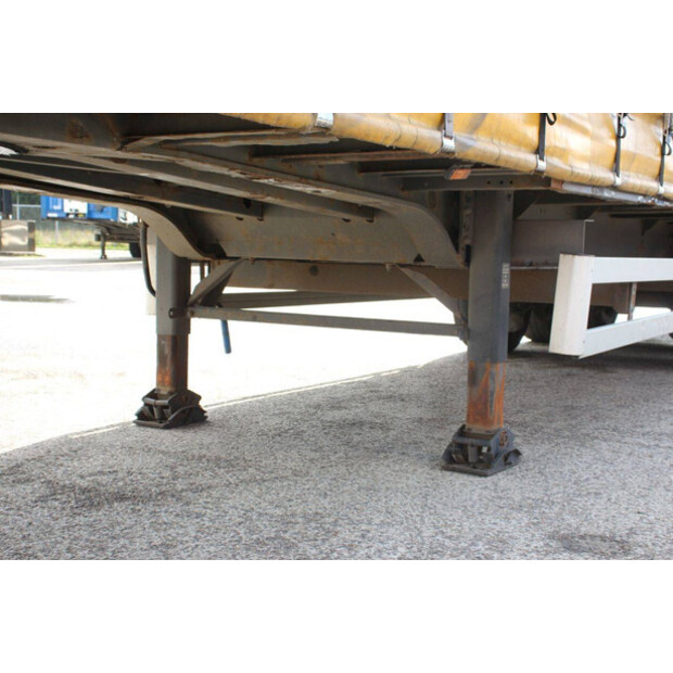 VELDHUIZEN OTHERS-42394287