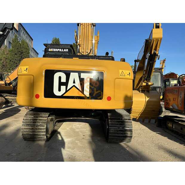 2024 Caterpillar 320D-42394932