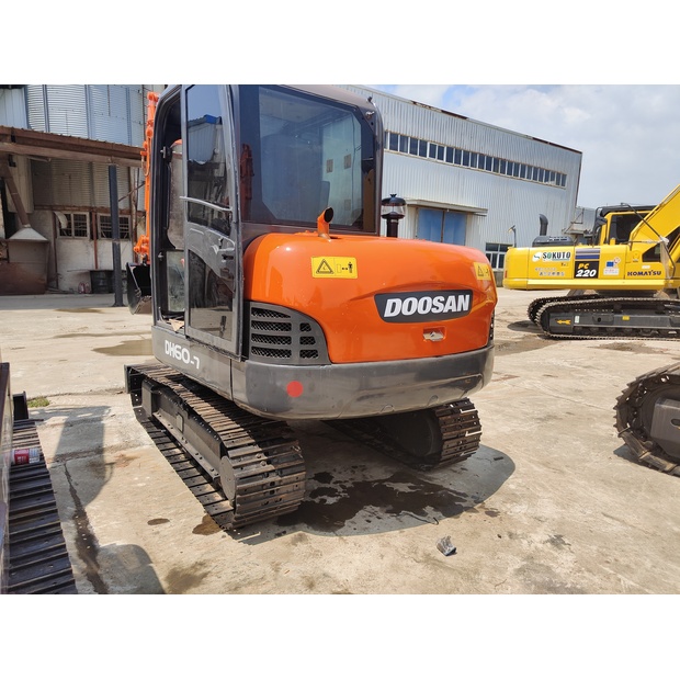 2022 Doosan DH60-42395730