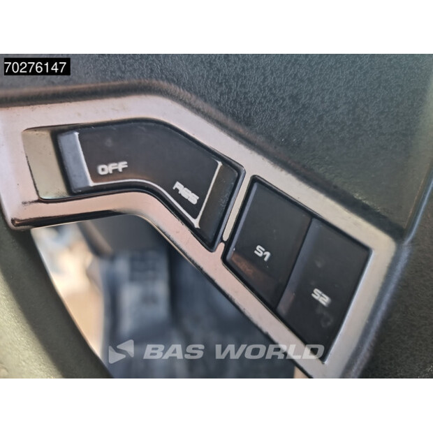 2017 Renault C380-42398524