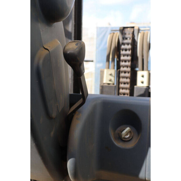 2001 جنجهينريتش Model 18-42399958